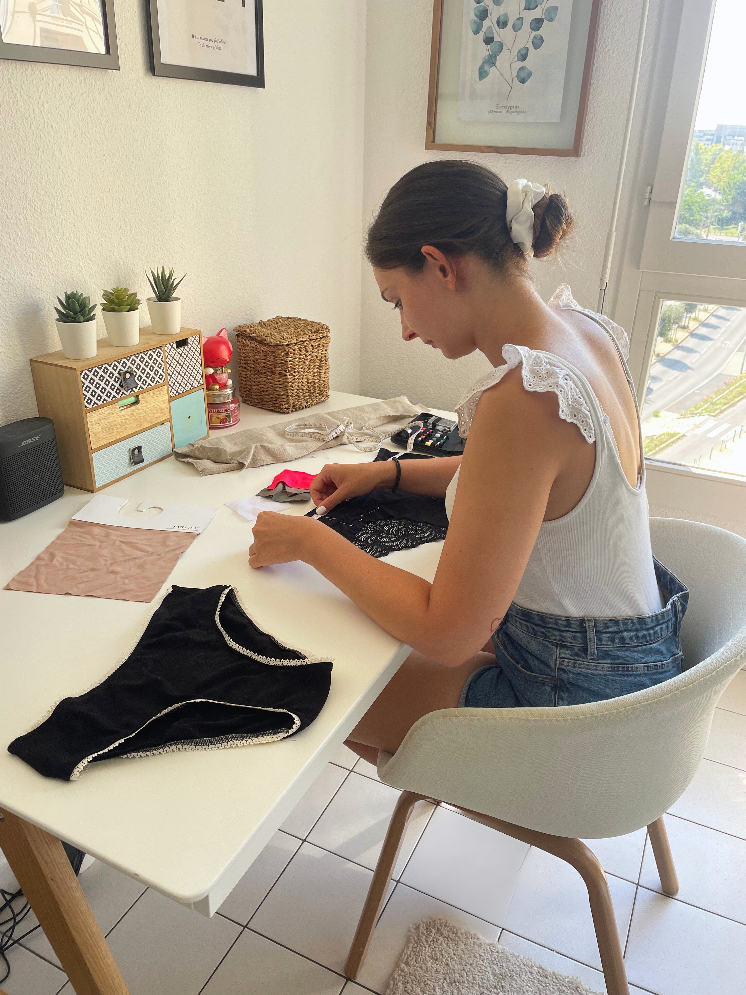 Photo de la fondatrice de Sereine représentant la naissance du projet et la volonté d’aider les femmes souffrant de douleurs menstruelles.